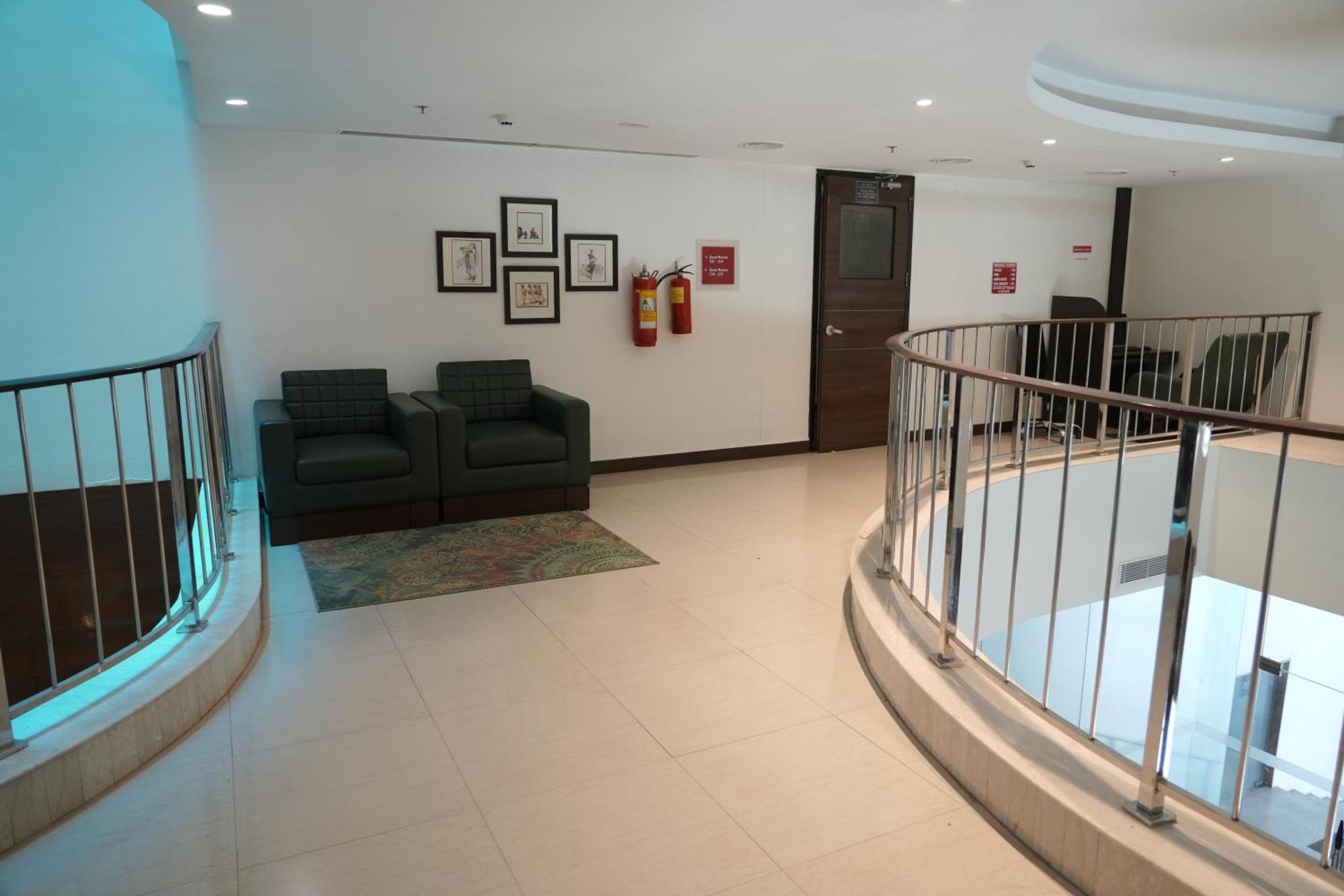Four Points By Sheraton Vadodara Esterno foto