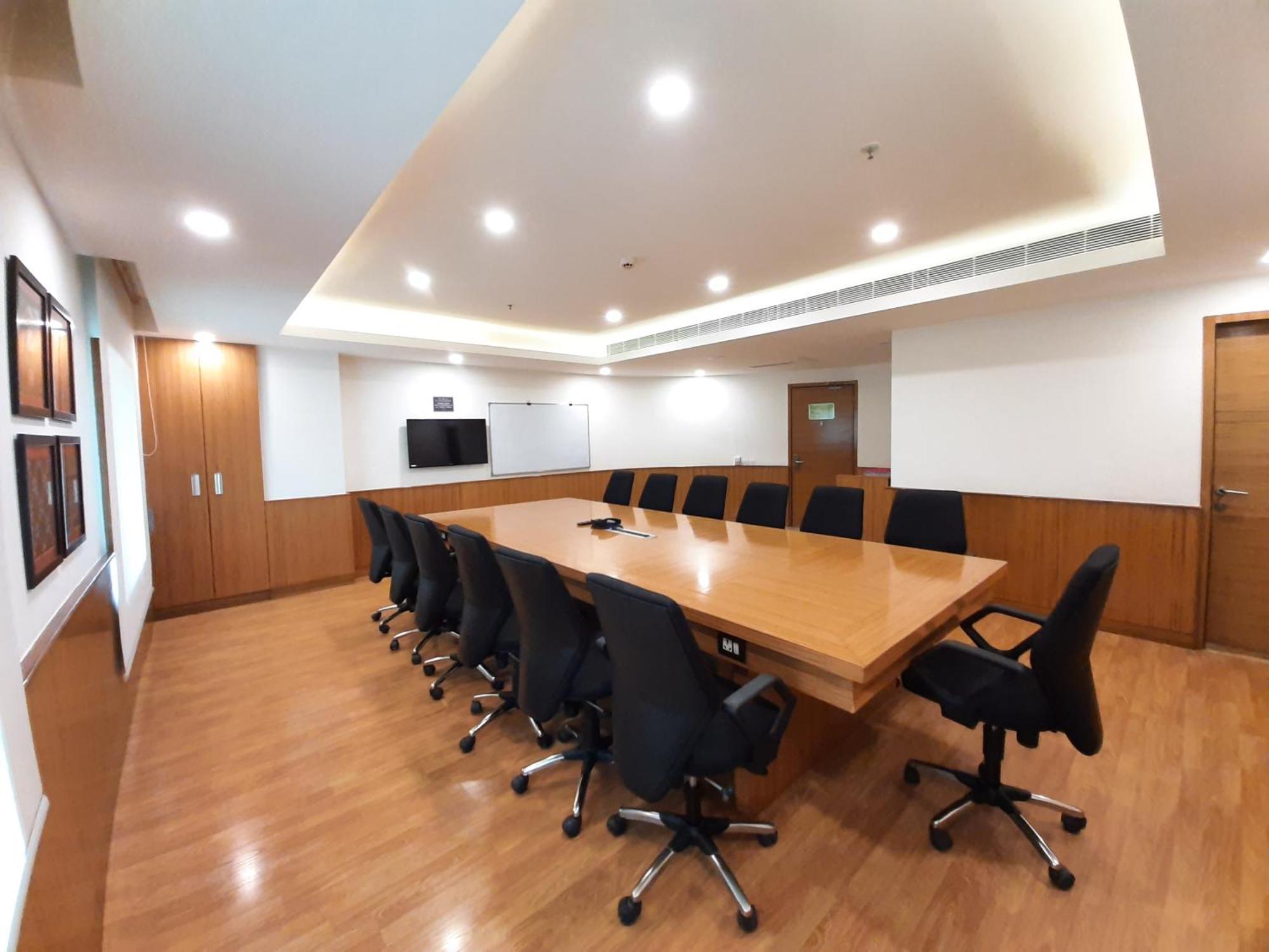 Four Points By Sheraton Vadodara Esterno foto